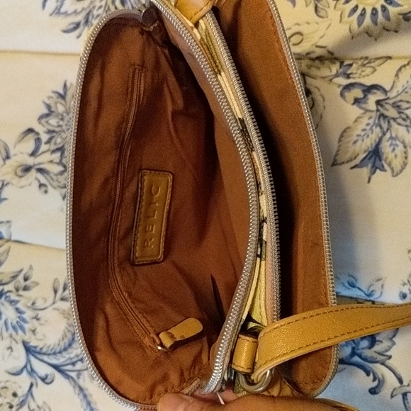 NWT Relic Erica Double Pouch Crossbody Bag Purse Handbag - Picture 9 of 10